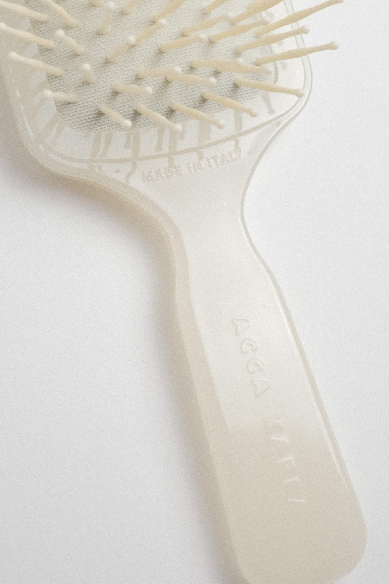 Biodegradable Travel Hairbrush - Ivory